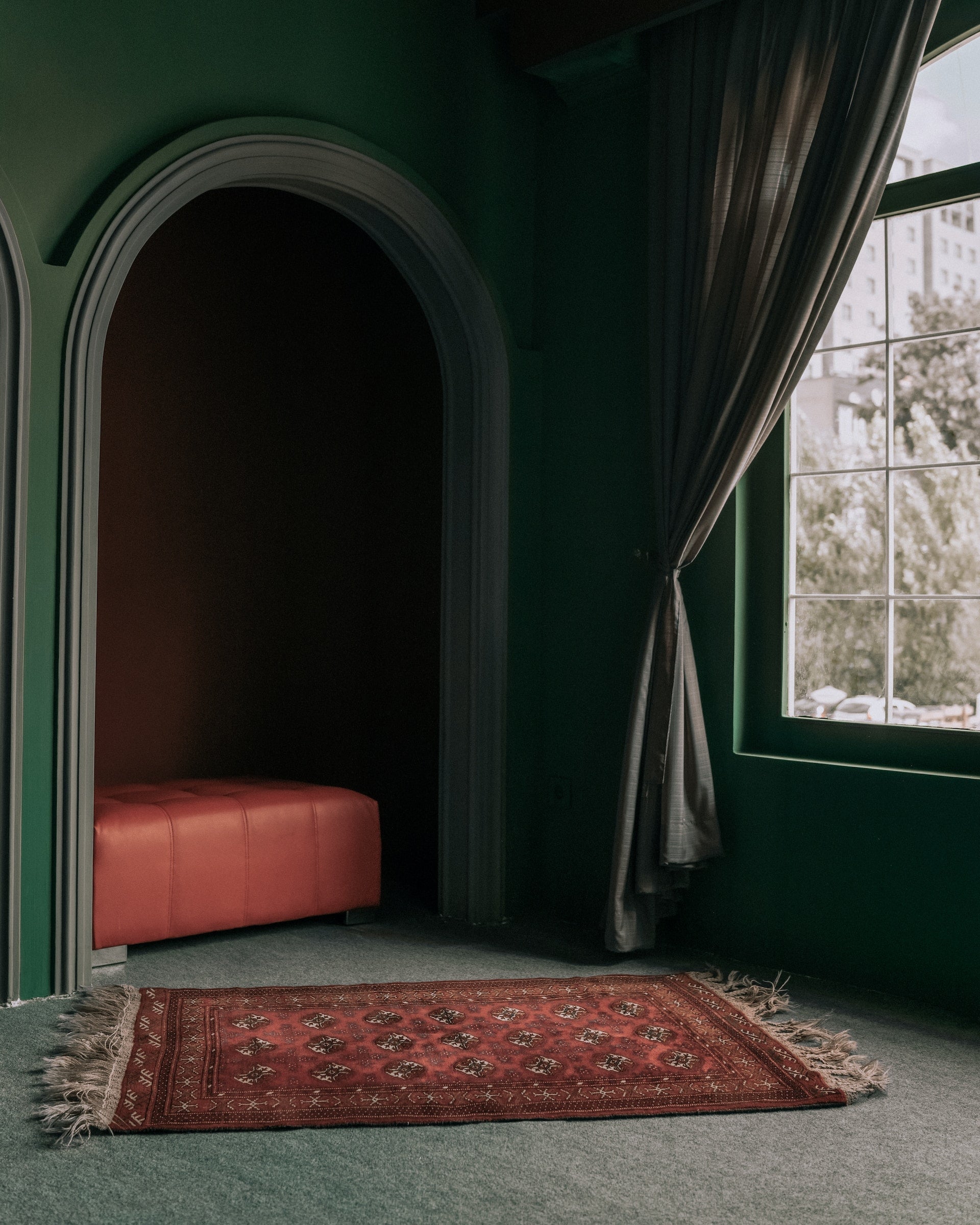Unveiling the Thread of Elegance: The Undeniable Importance of Rugs in Interior Design