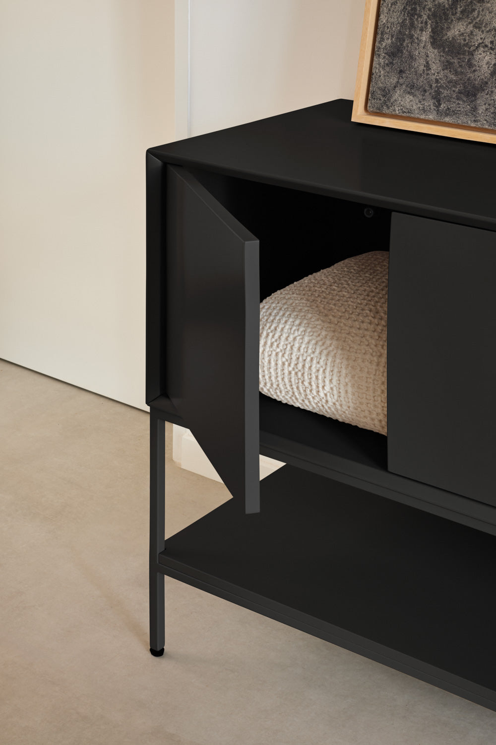 Tv-taso Platt 2D2Dr2H 175cm Musta