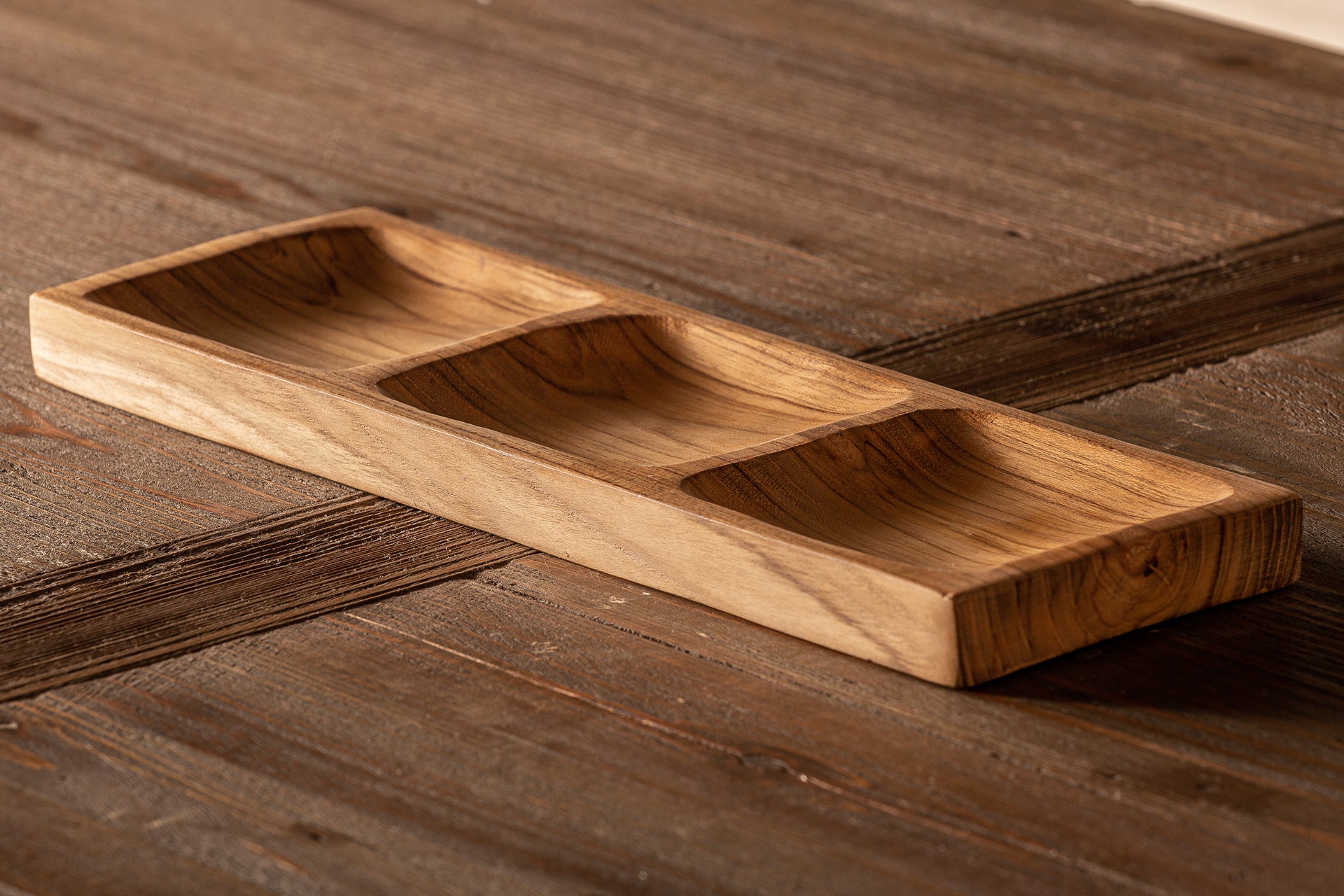 IKUAH TRAY