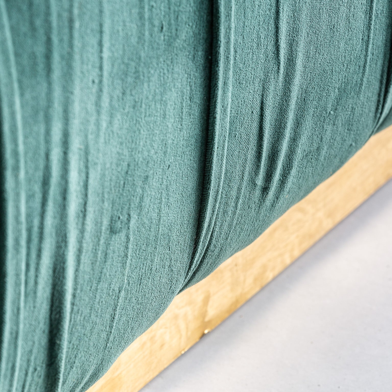 LIGNITZ SÄNGYN JALKARAKKARI