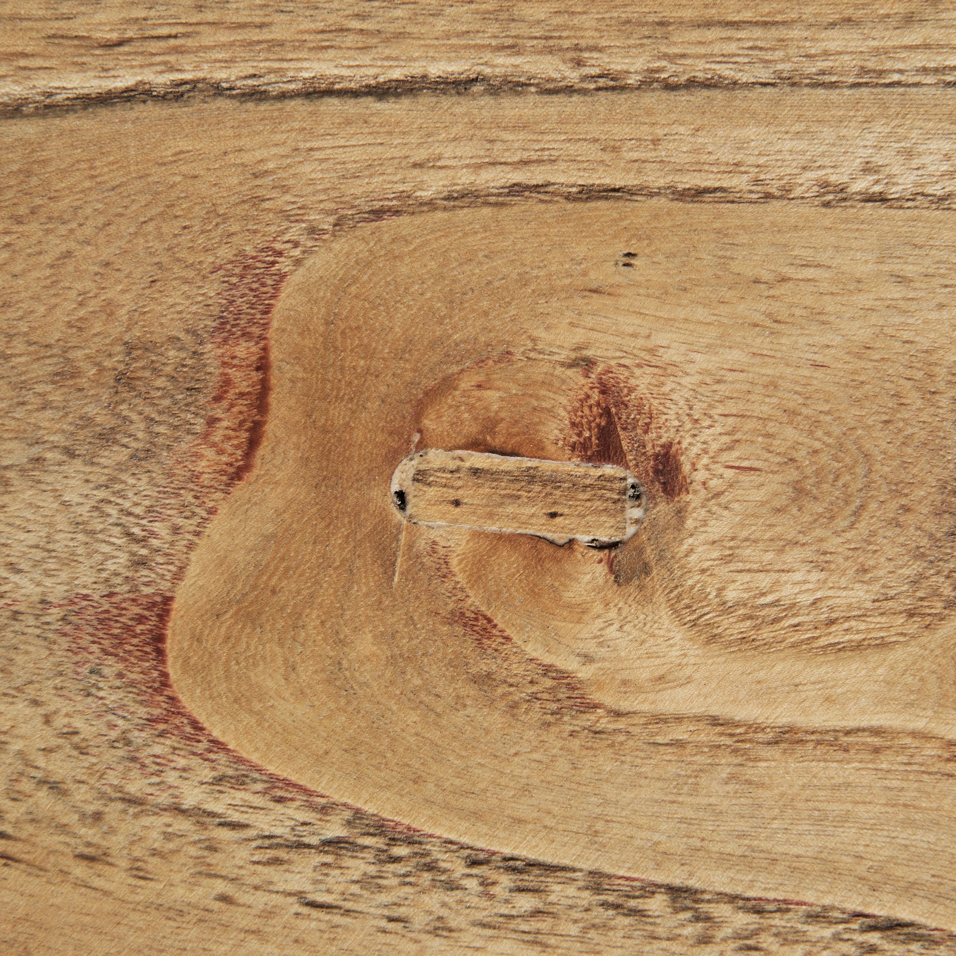 BERCA-JATKETTAVA PÖYTÄ