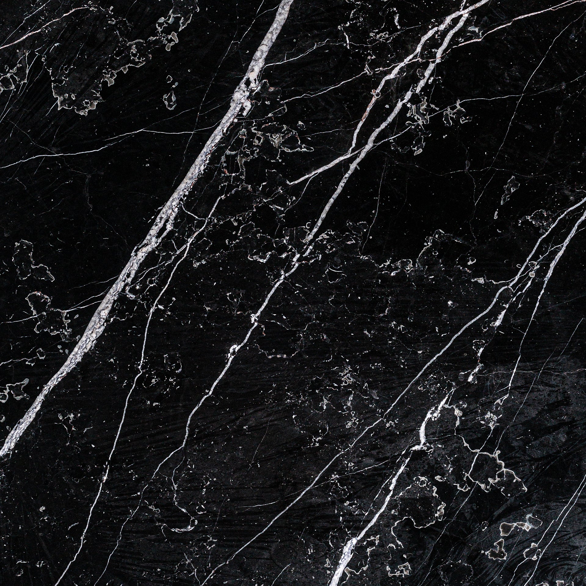 KELHEIM-RUOKAPÖYTÄ