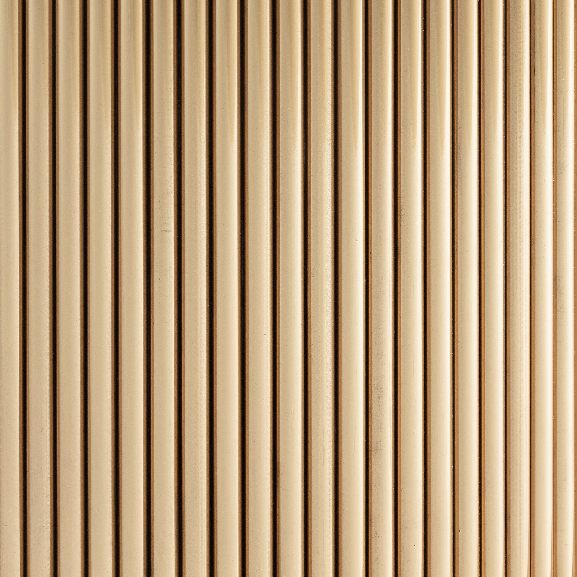 BREISACH-SOHVAPÖYTÄ