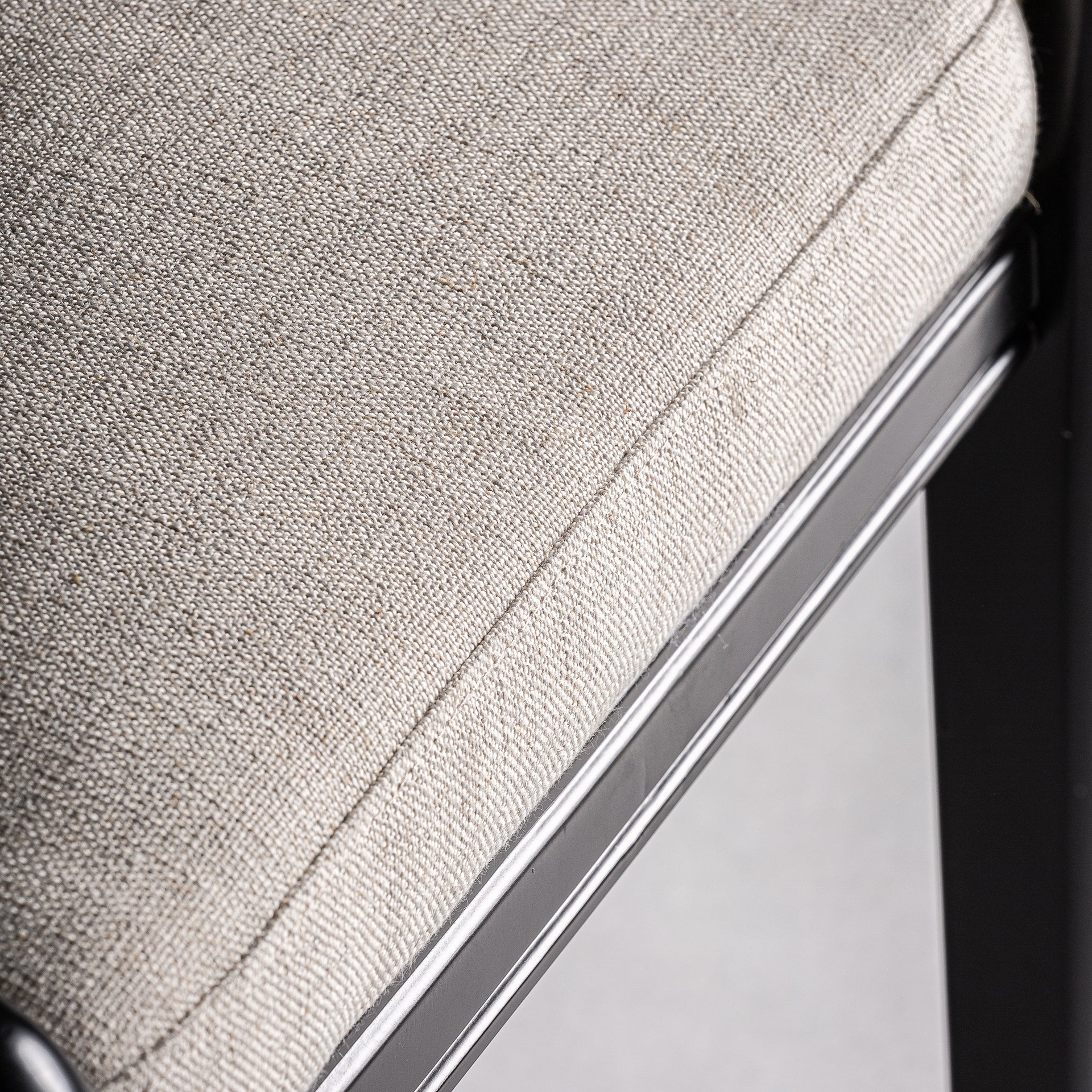 Velburg Colonial -rottinkituoli kermanvärisenä