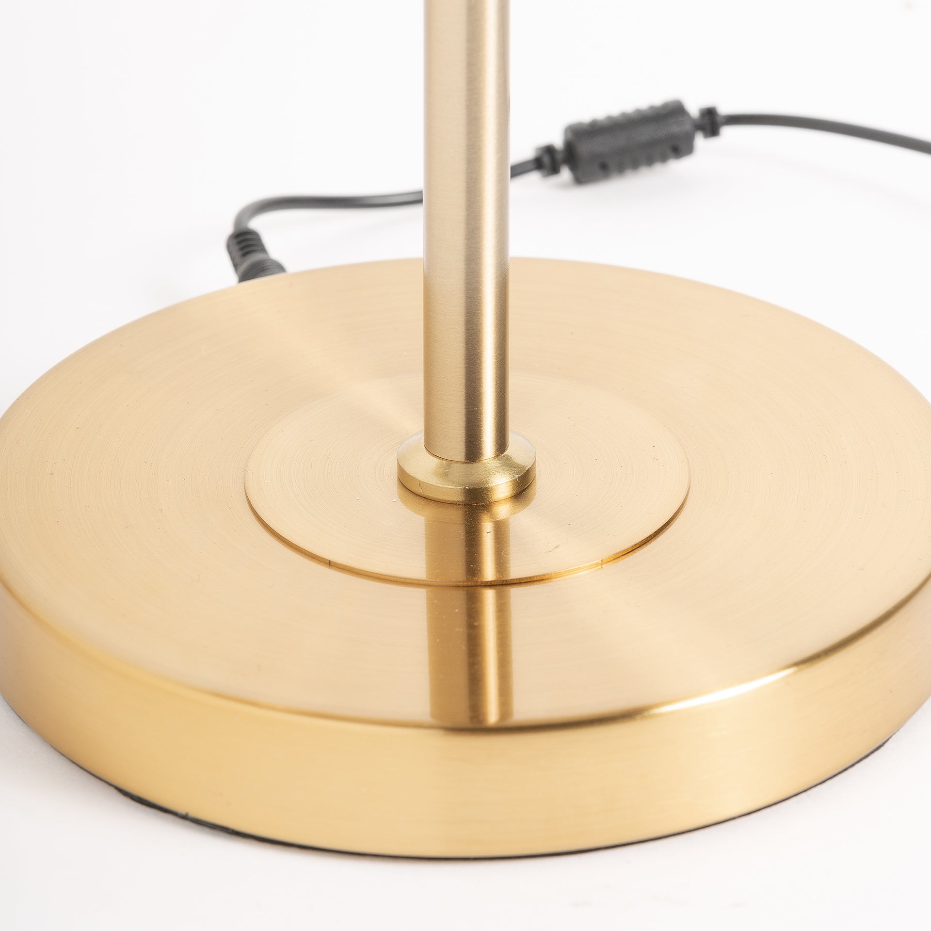 LESLIA-pöytävalaisin