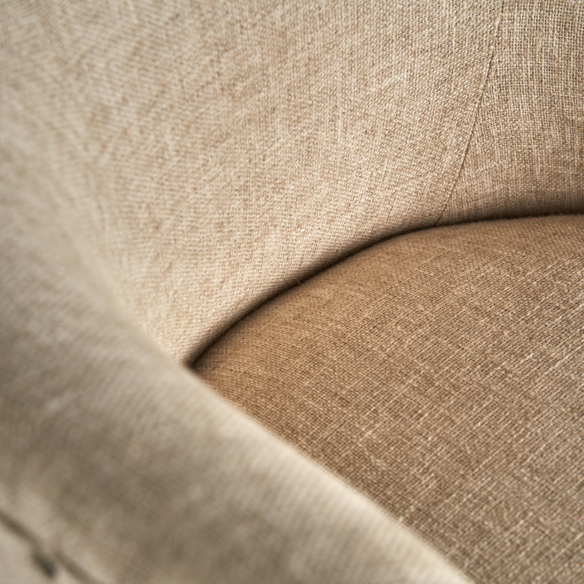 CROVIE ARMCHAIR