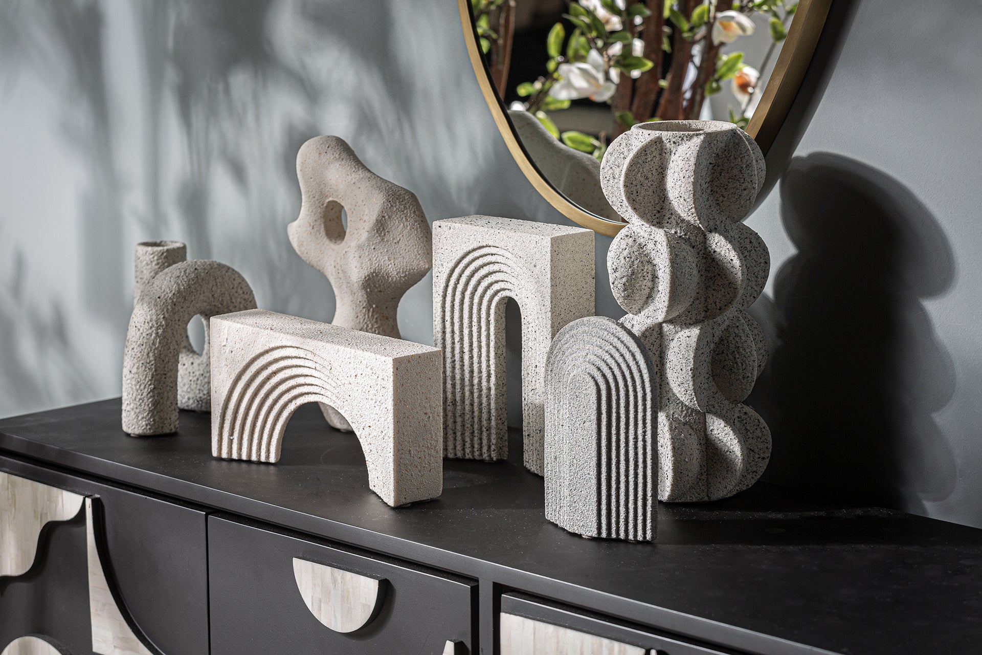 TIRSO DECORATIVE FIGURE