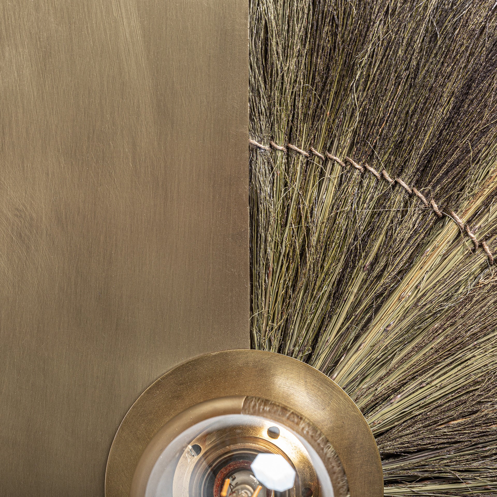 HELKIE WALL LAMP