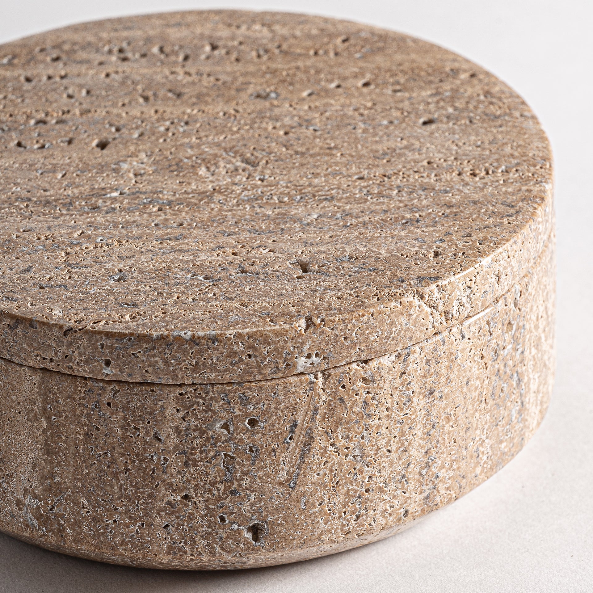Låda Jasha Travertine Box