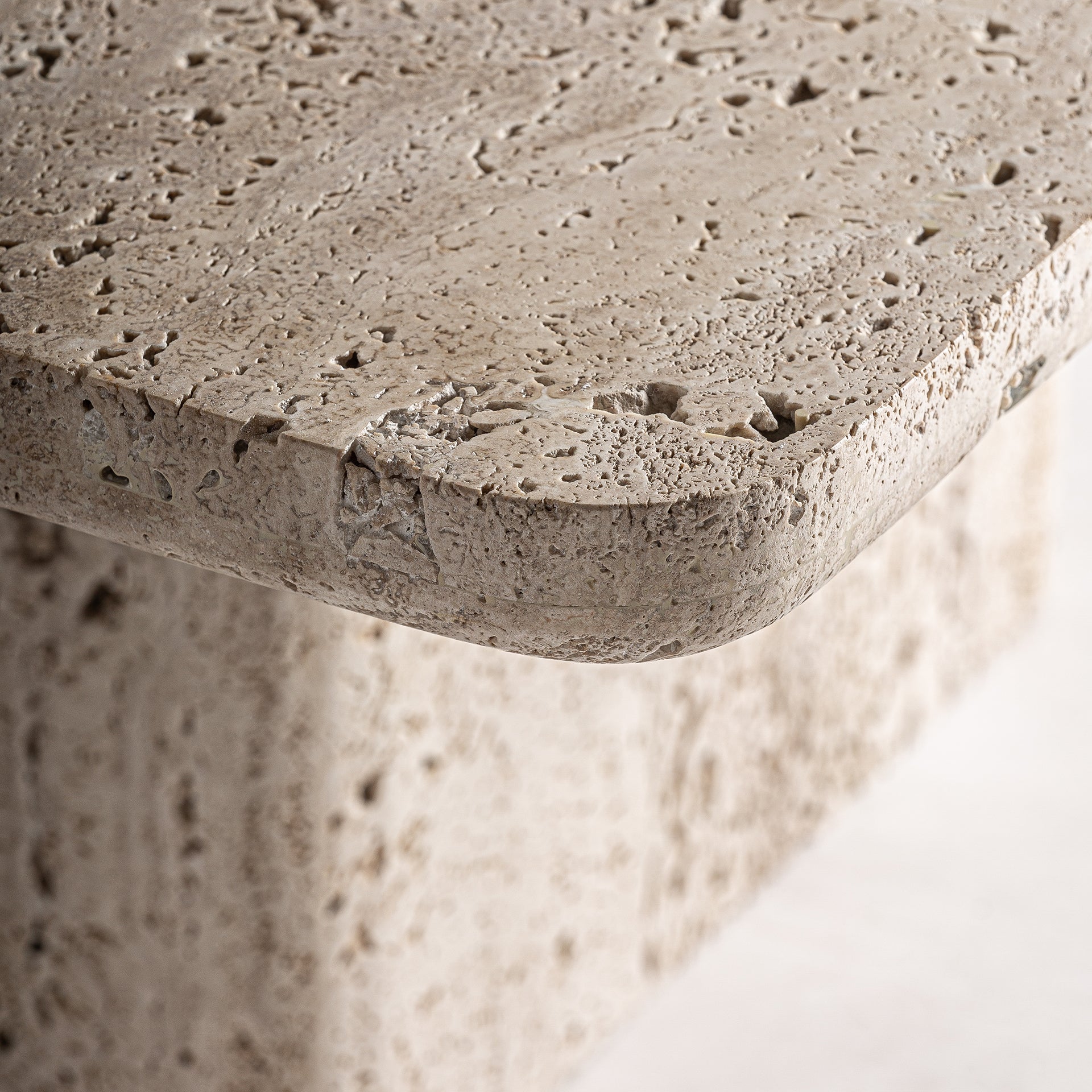 THEUVILLE-SOHVAPÖYTÄ