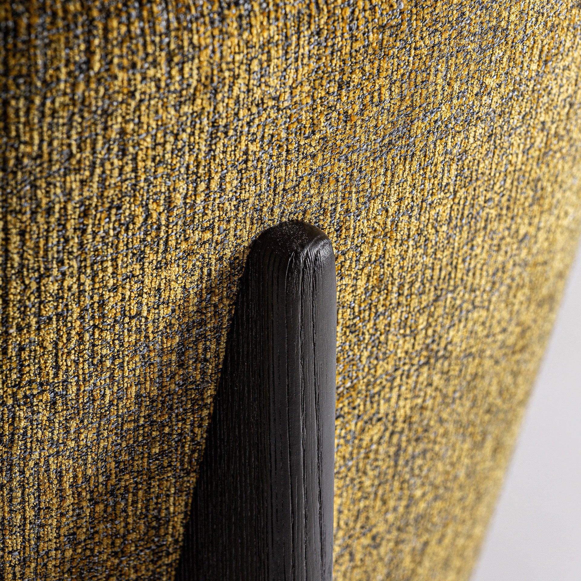 NARA ARMCHAIR