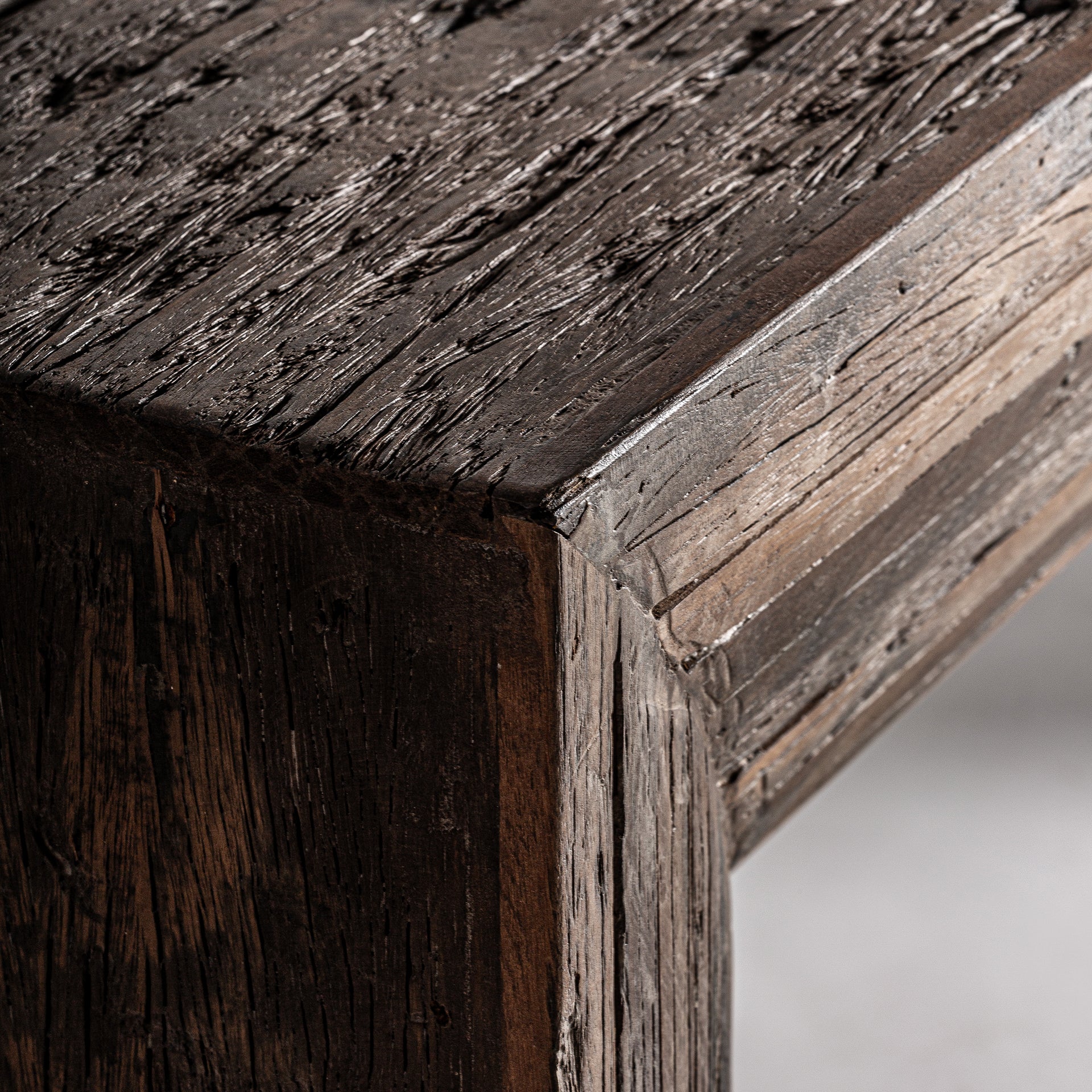 TOIGNE CONSOLE TABLE