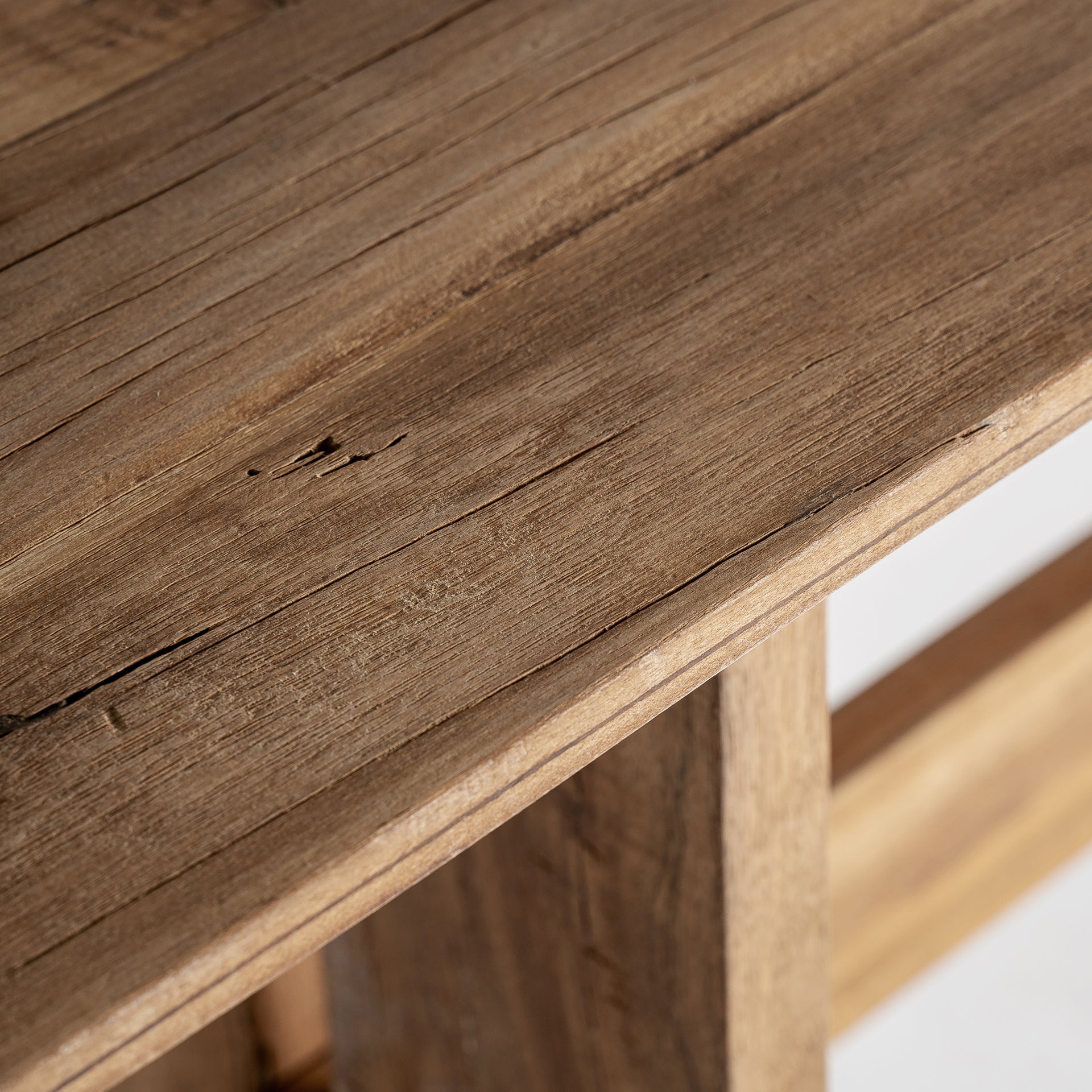 Cotard-konsolipöytä - kierrätyspuuta, pohjoismaista tyyliä