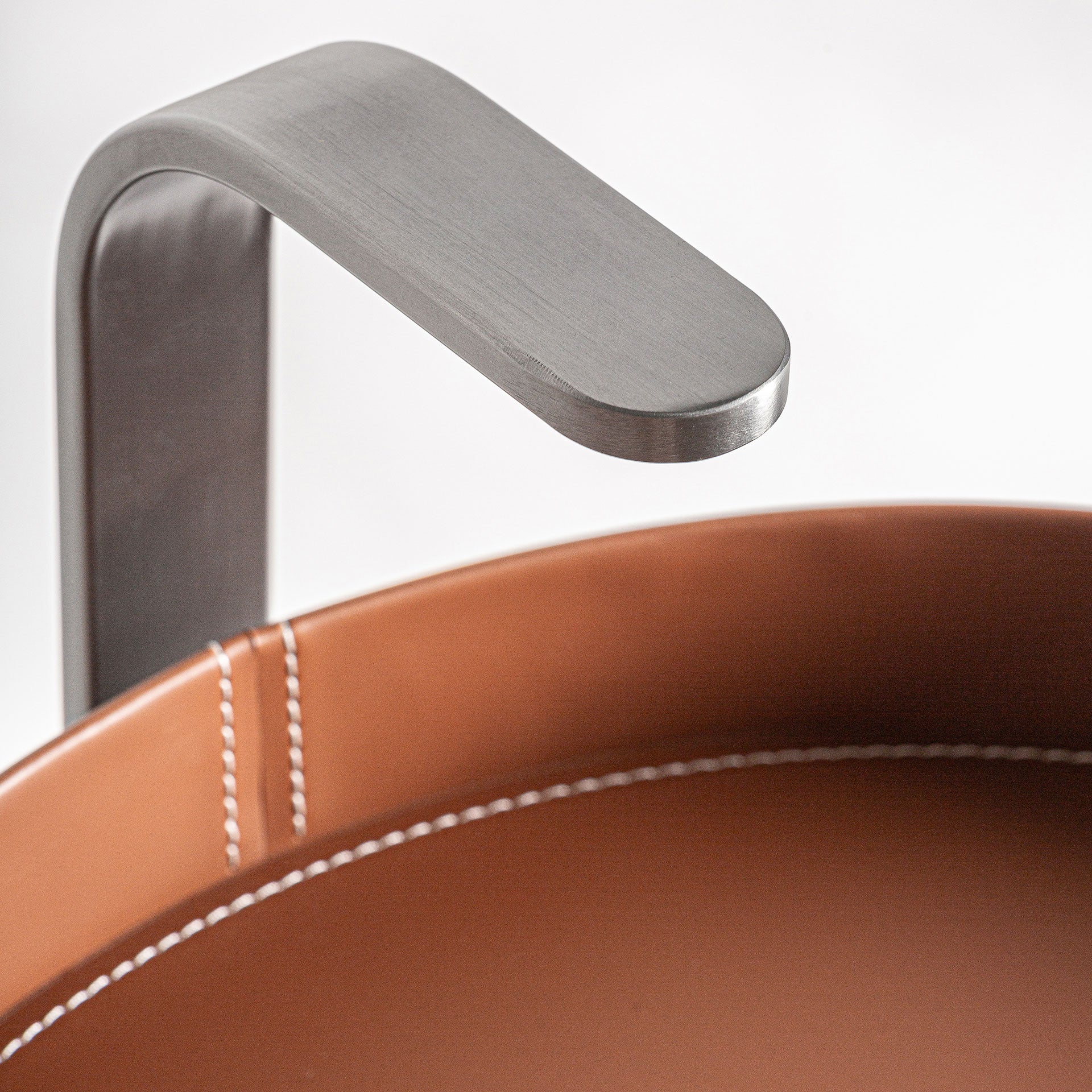 GEISINGEN SIDE TABLE