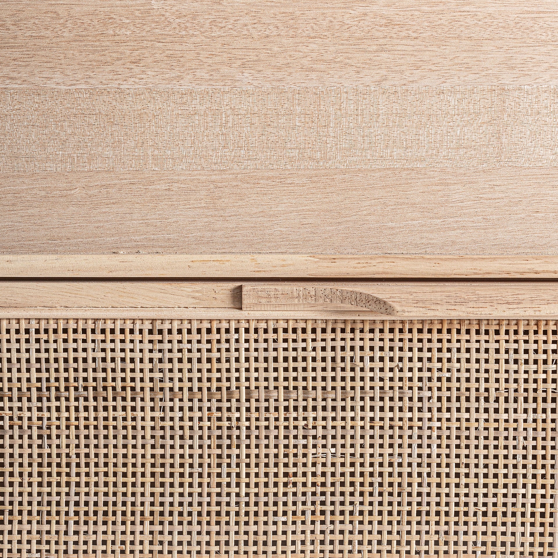 WEURTZ CHEST OF DRAWERS