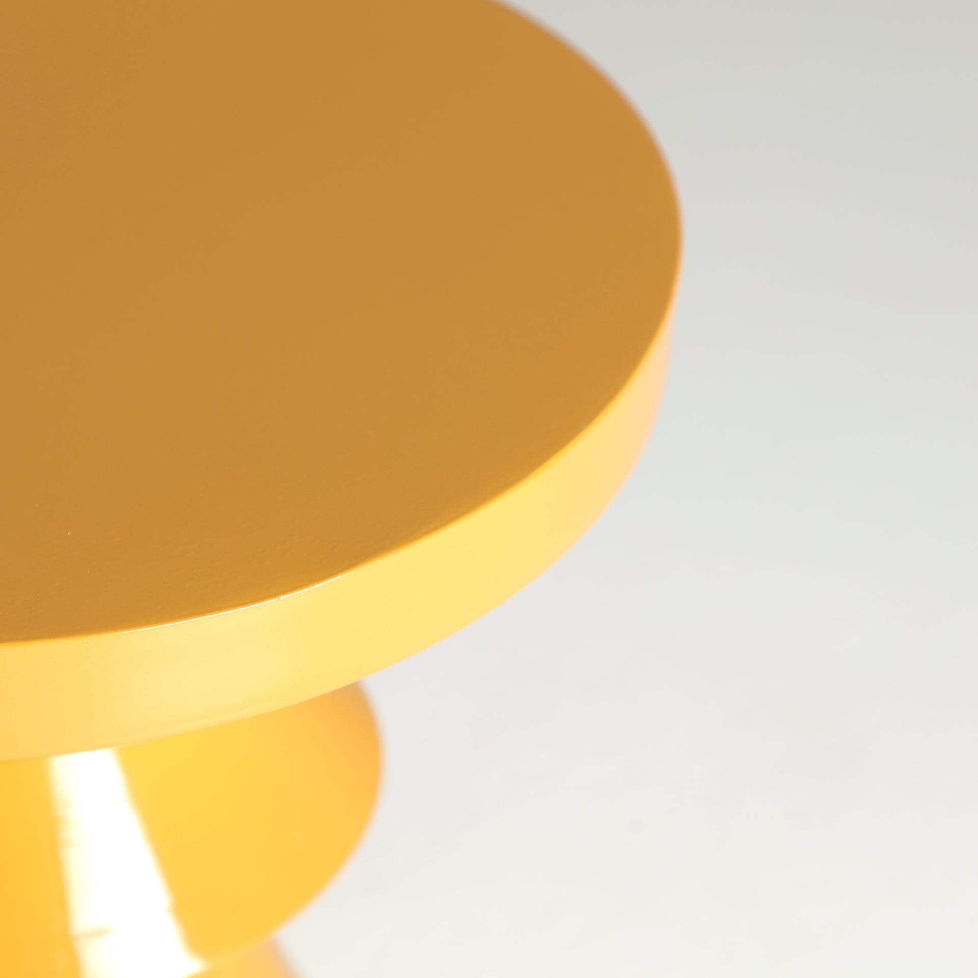 OLTEN SIDE TABLE