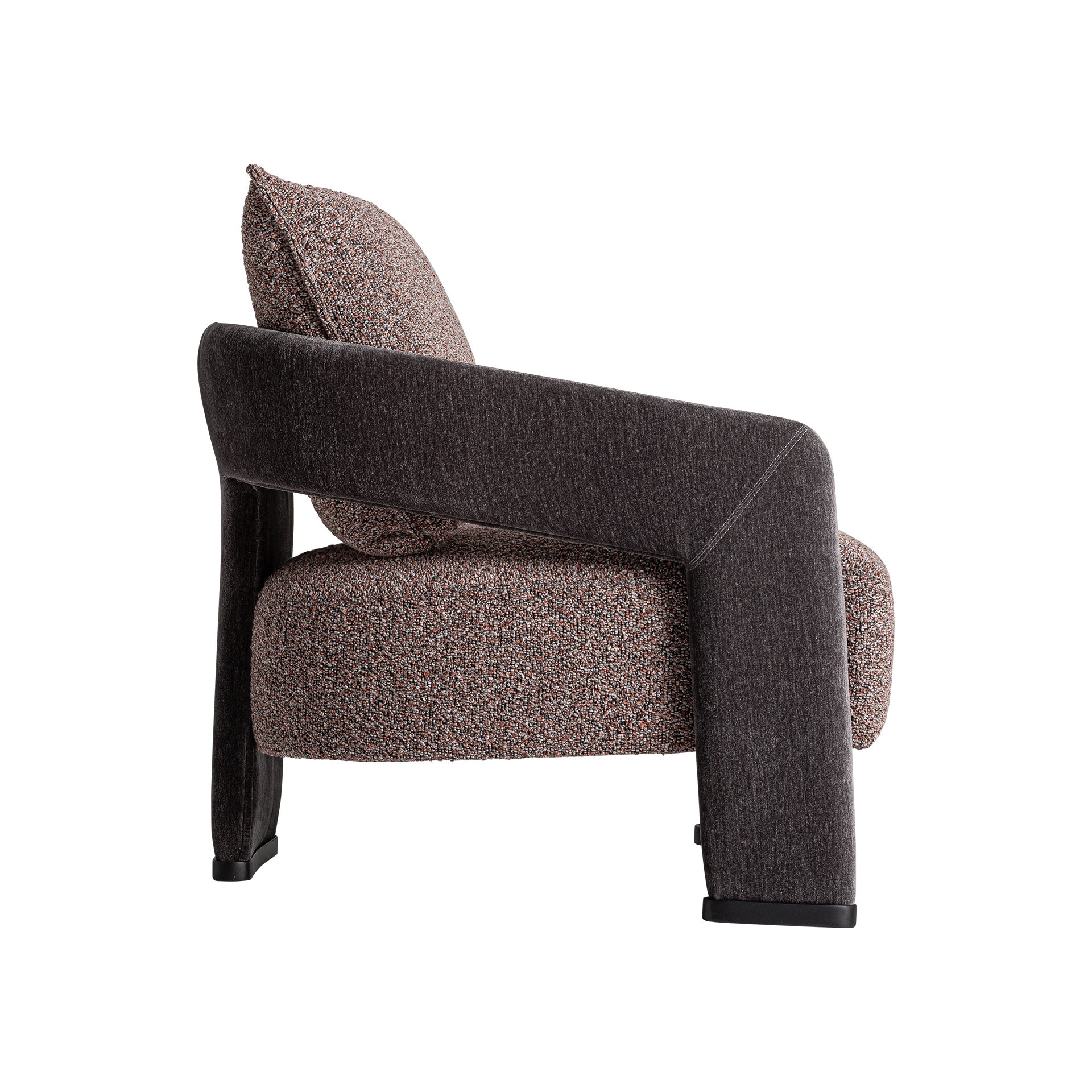 BRAKEL ARMCHAIR