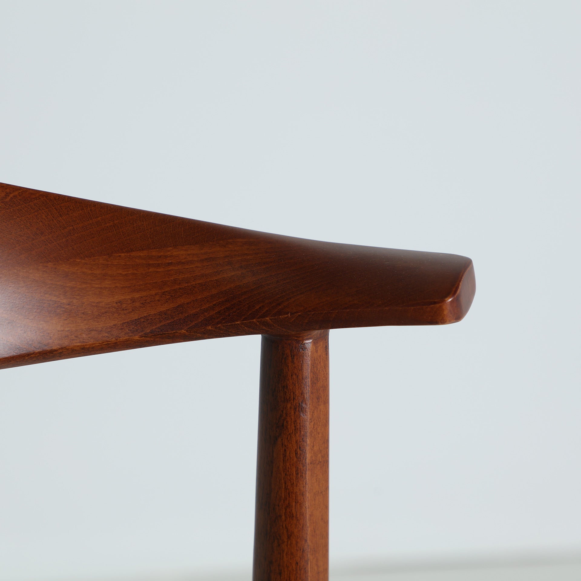 ZELHEM STOOL