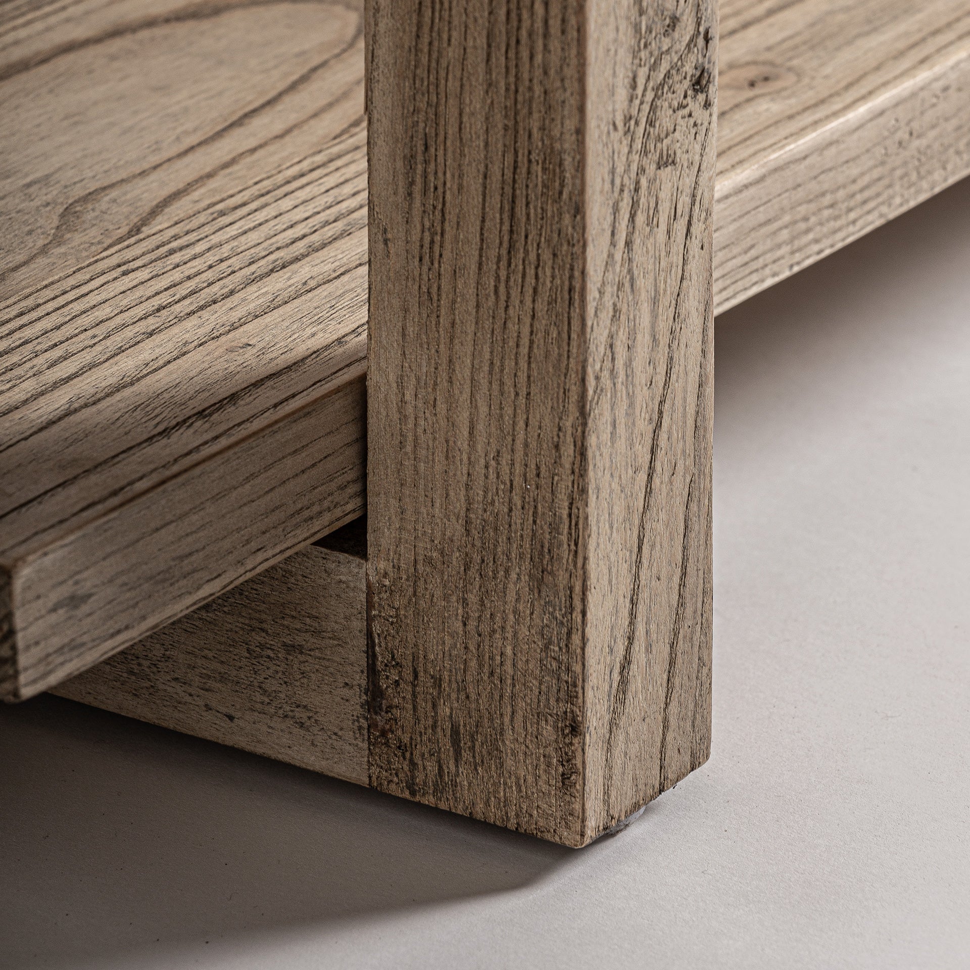 Bokhylla Masein Elm Wood Bookcase