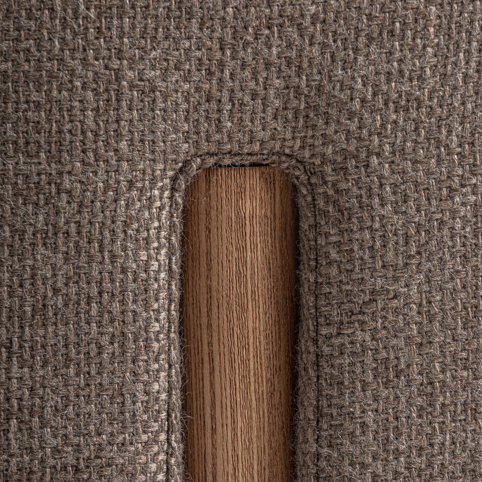 Fåtölj Carlton Pine Wood Armchair