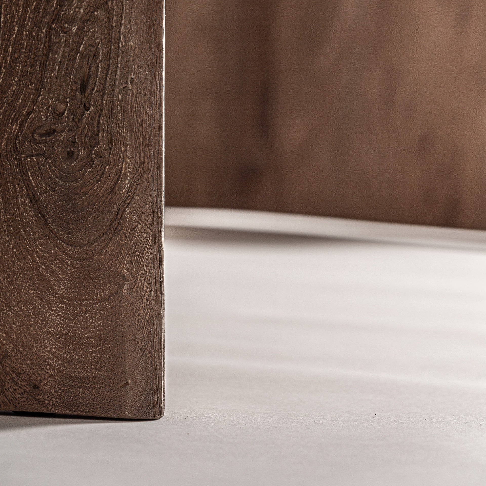 LENDINE-RUOKAPÖYTÄ