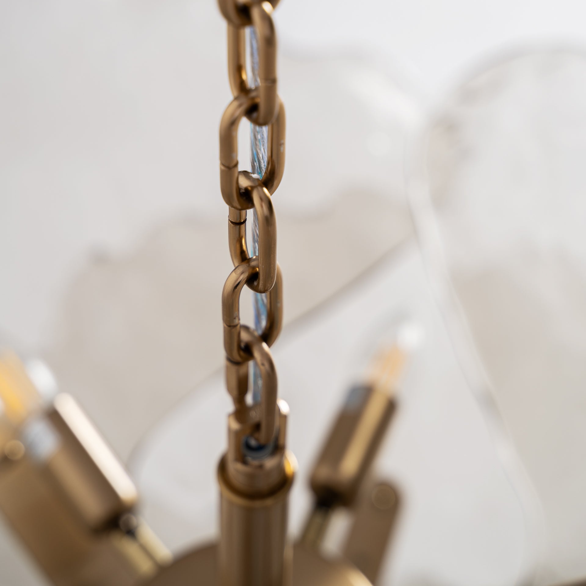 MEZZOLA-KATTOVALAISIN