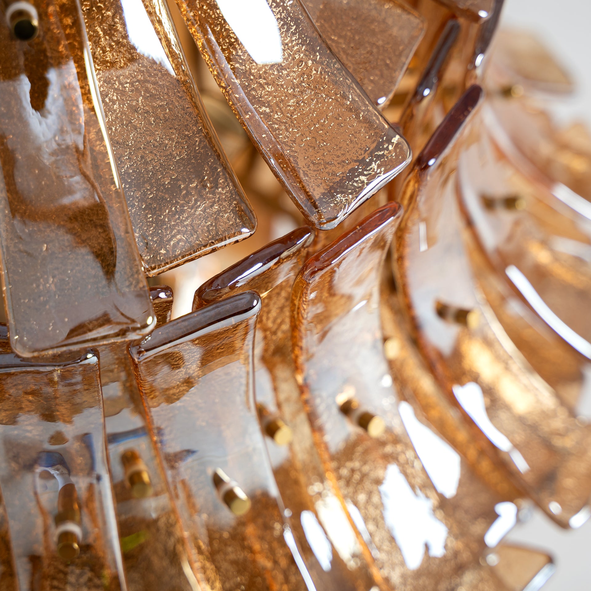 LIERNA-KATTOVALAISIN