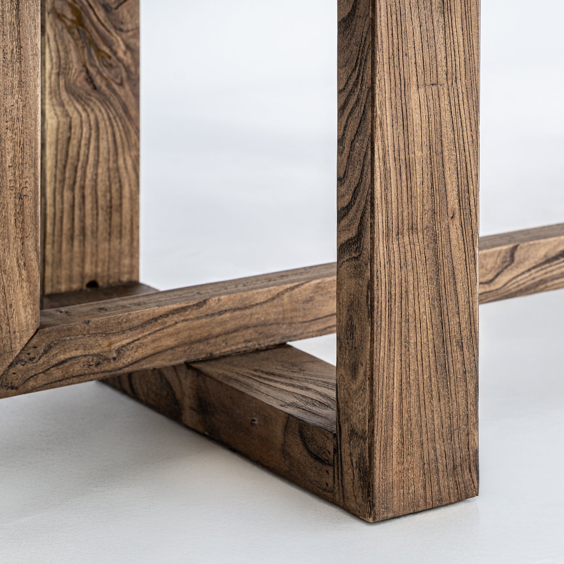 BJÖRKHEM-ruokapöytä