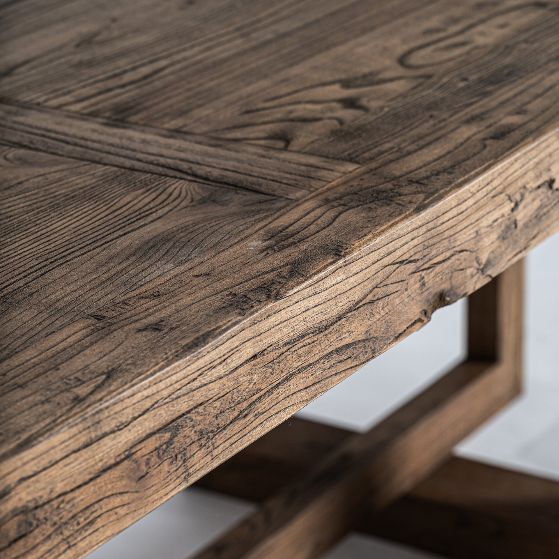 Matbord Norvik Elm Wood Dining Table