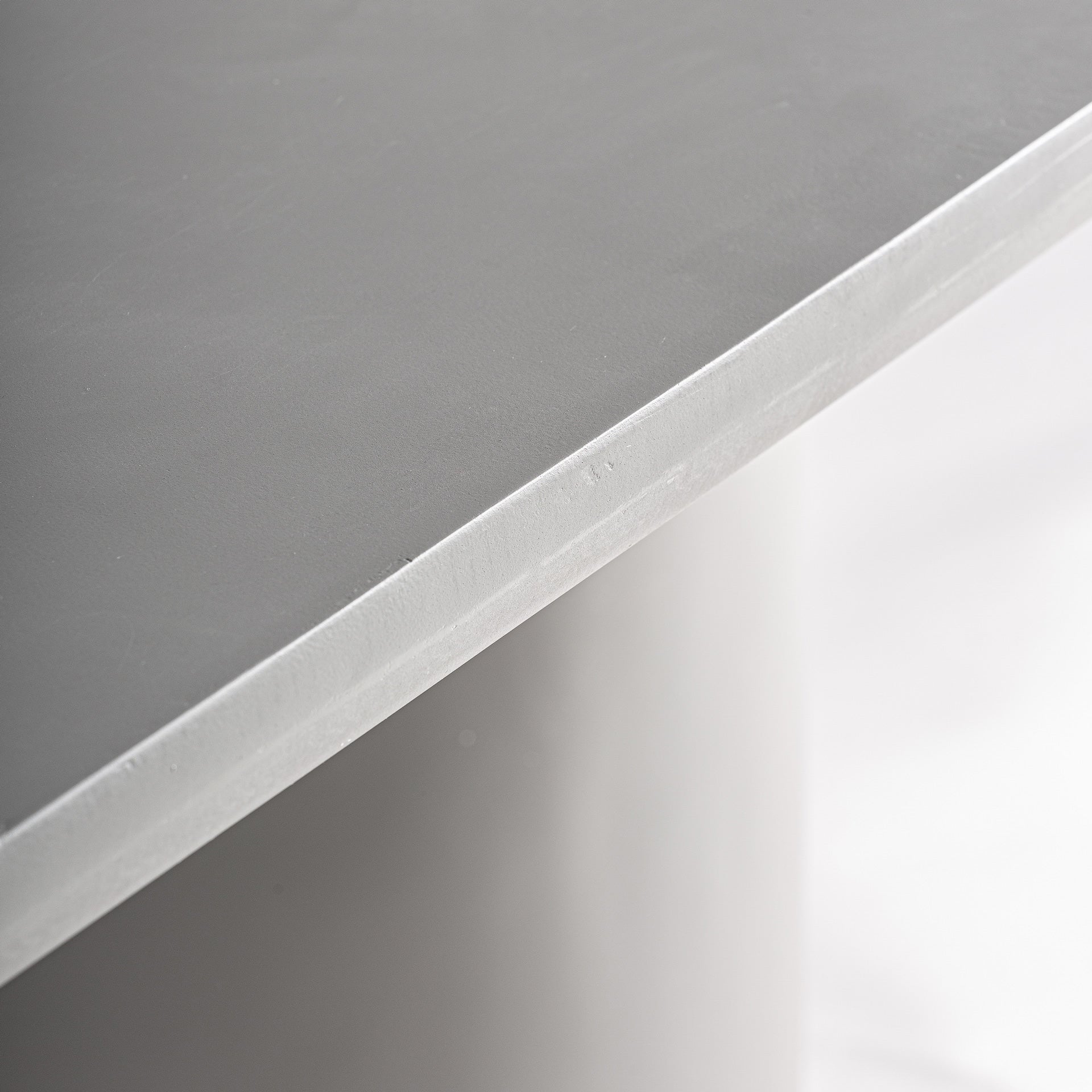 FELHASENA-RUOKAPÖYTÄ