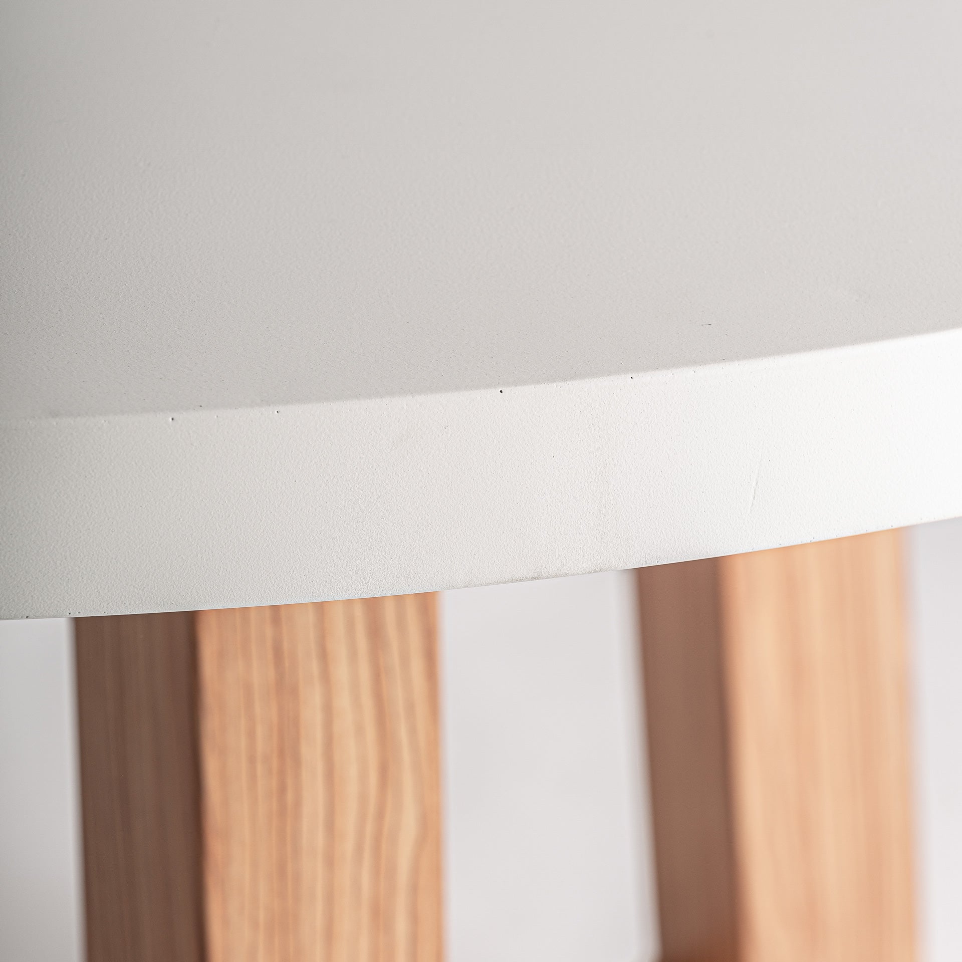 KOSHENA-RUOKAPÖYTÄ