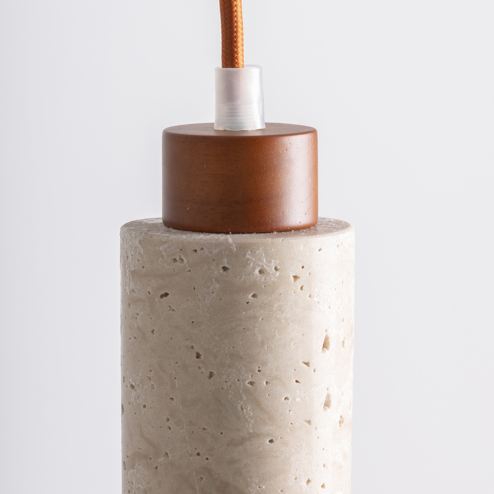 KAPLE TRAVERTIINI KATTOVALAISIN