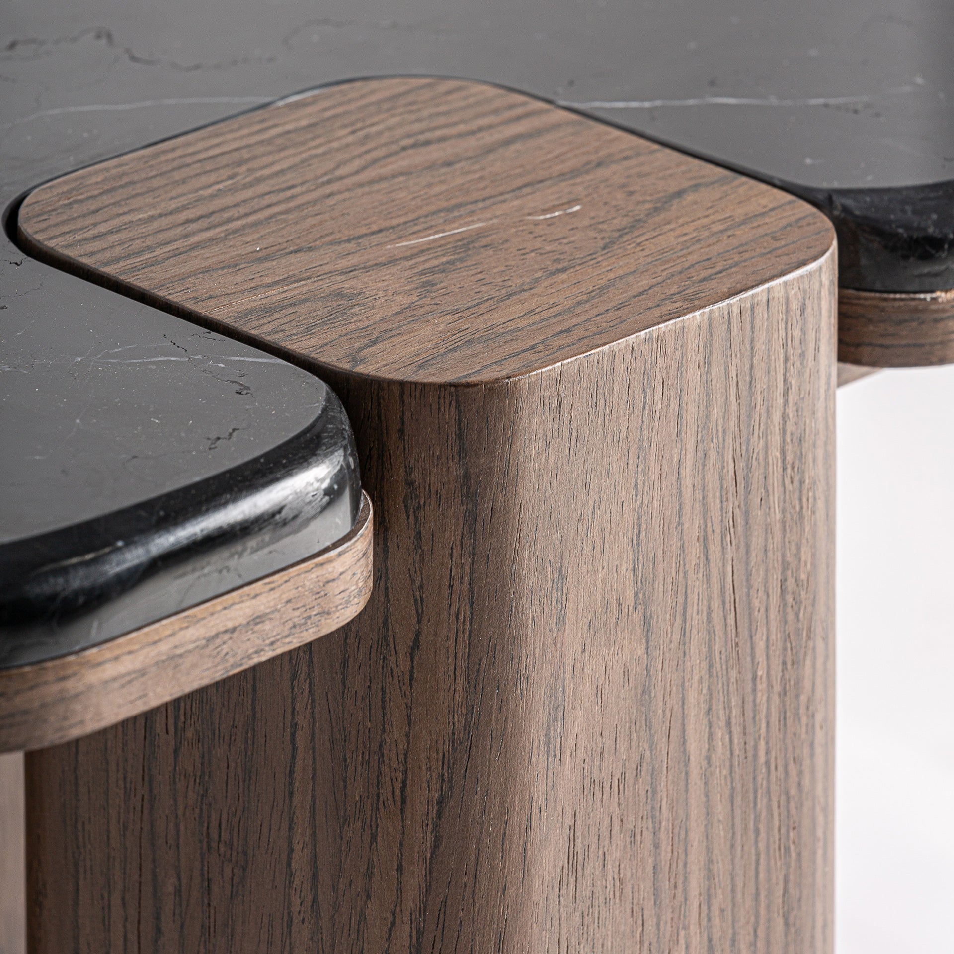 ATLAS SIDE TABLE