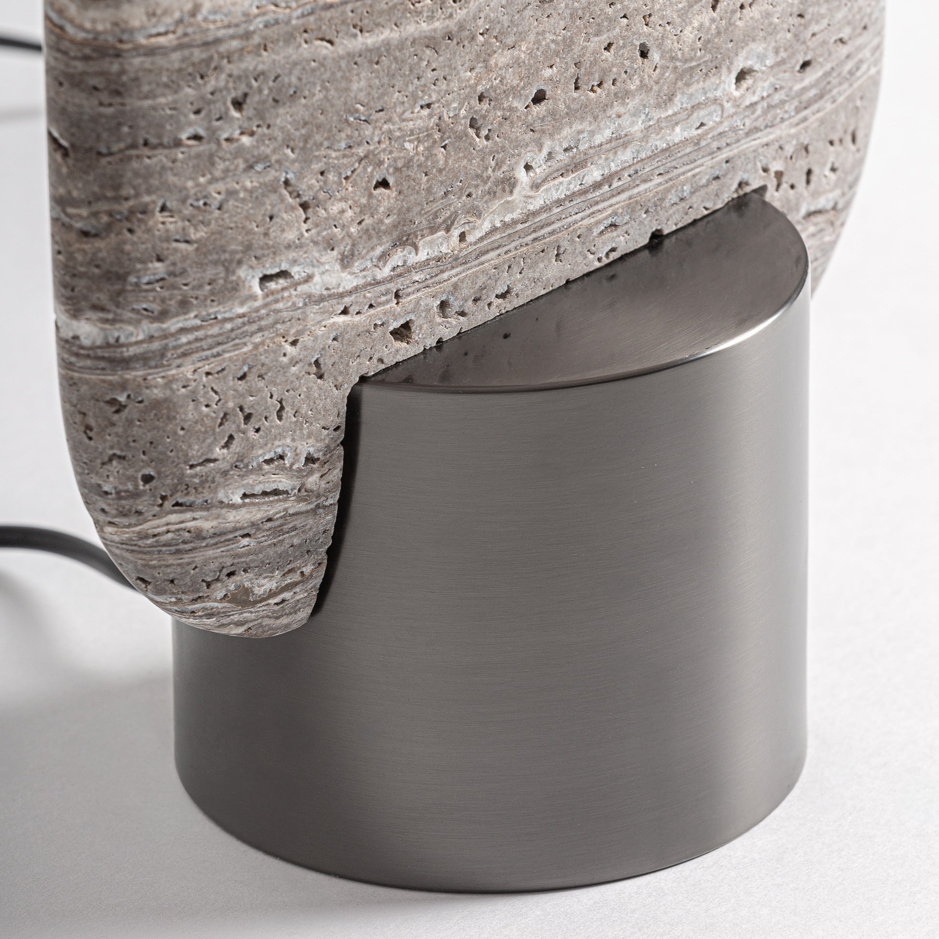 DILASH TABLE LAMP