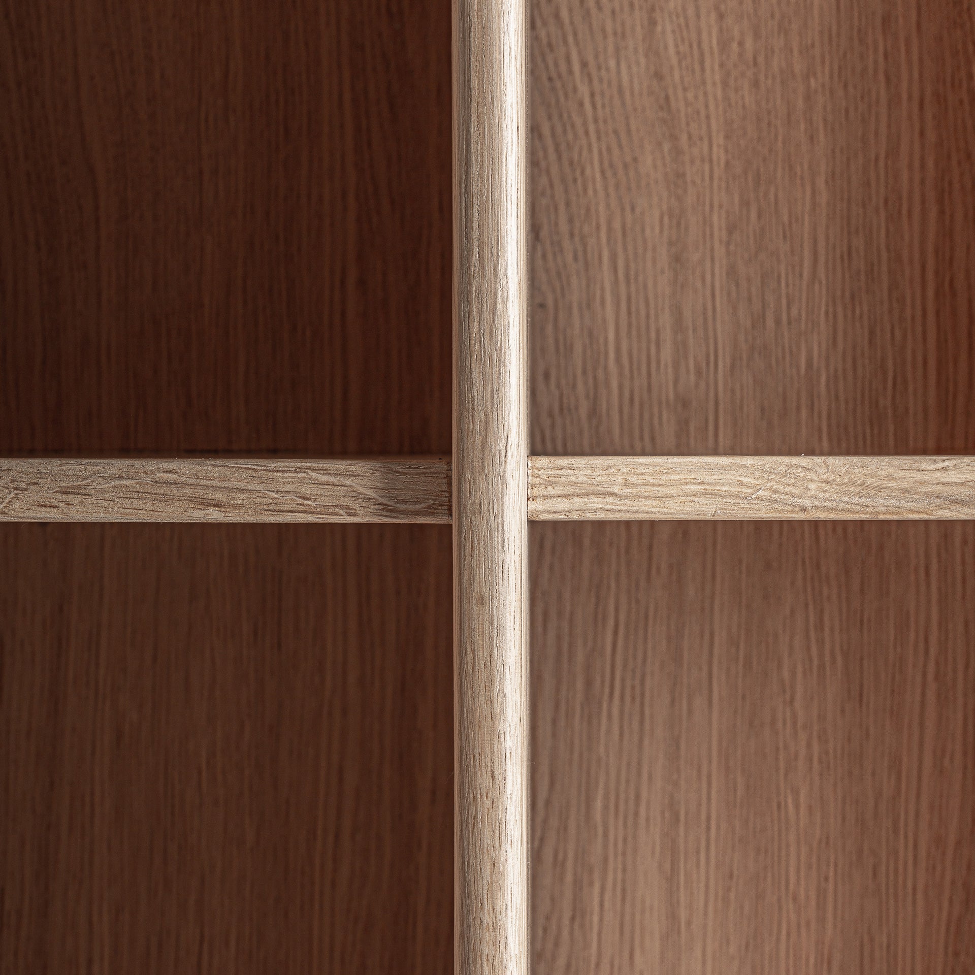 NARA BOOKCASE