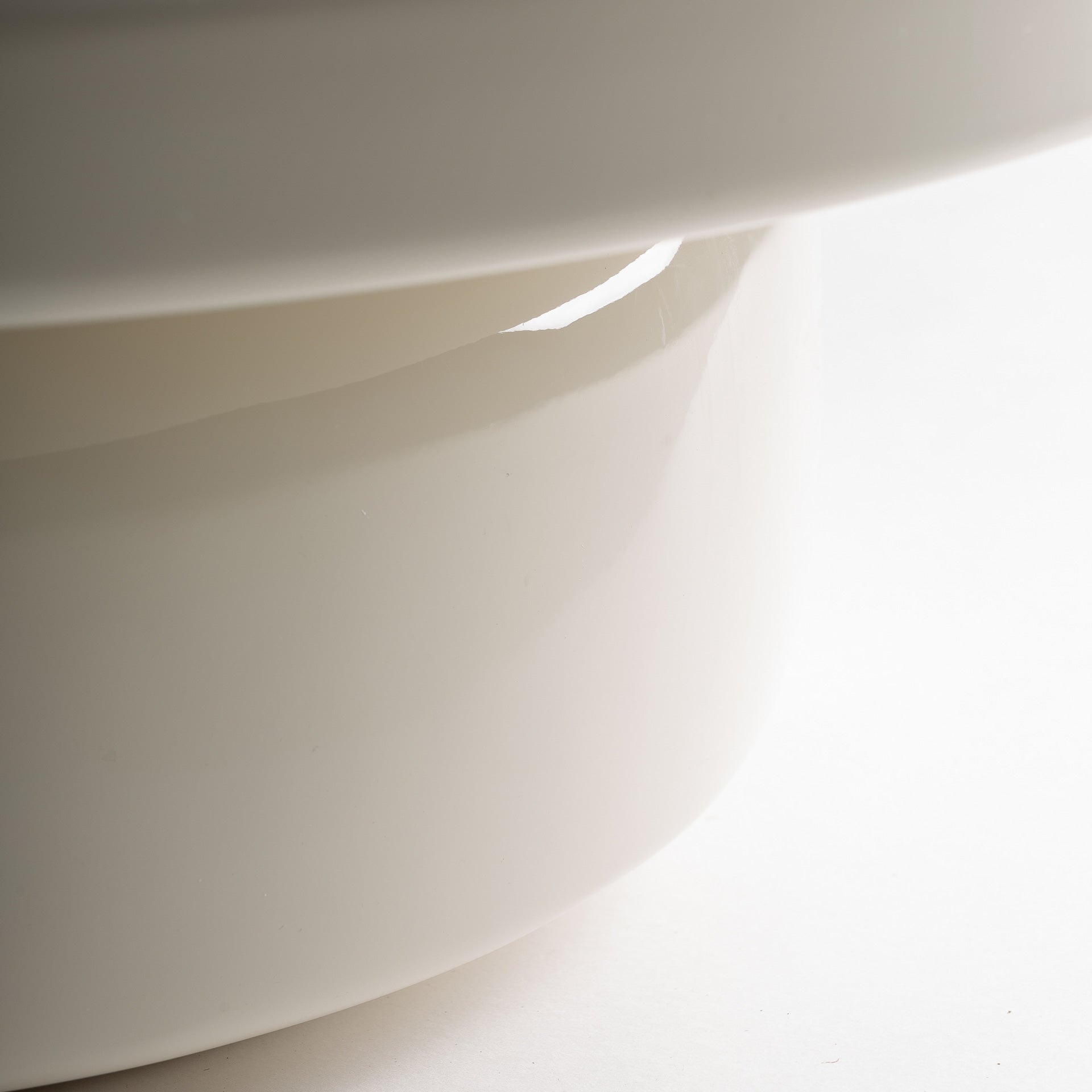 VERINEN SOHVAPÖYTÄ