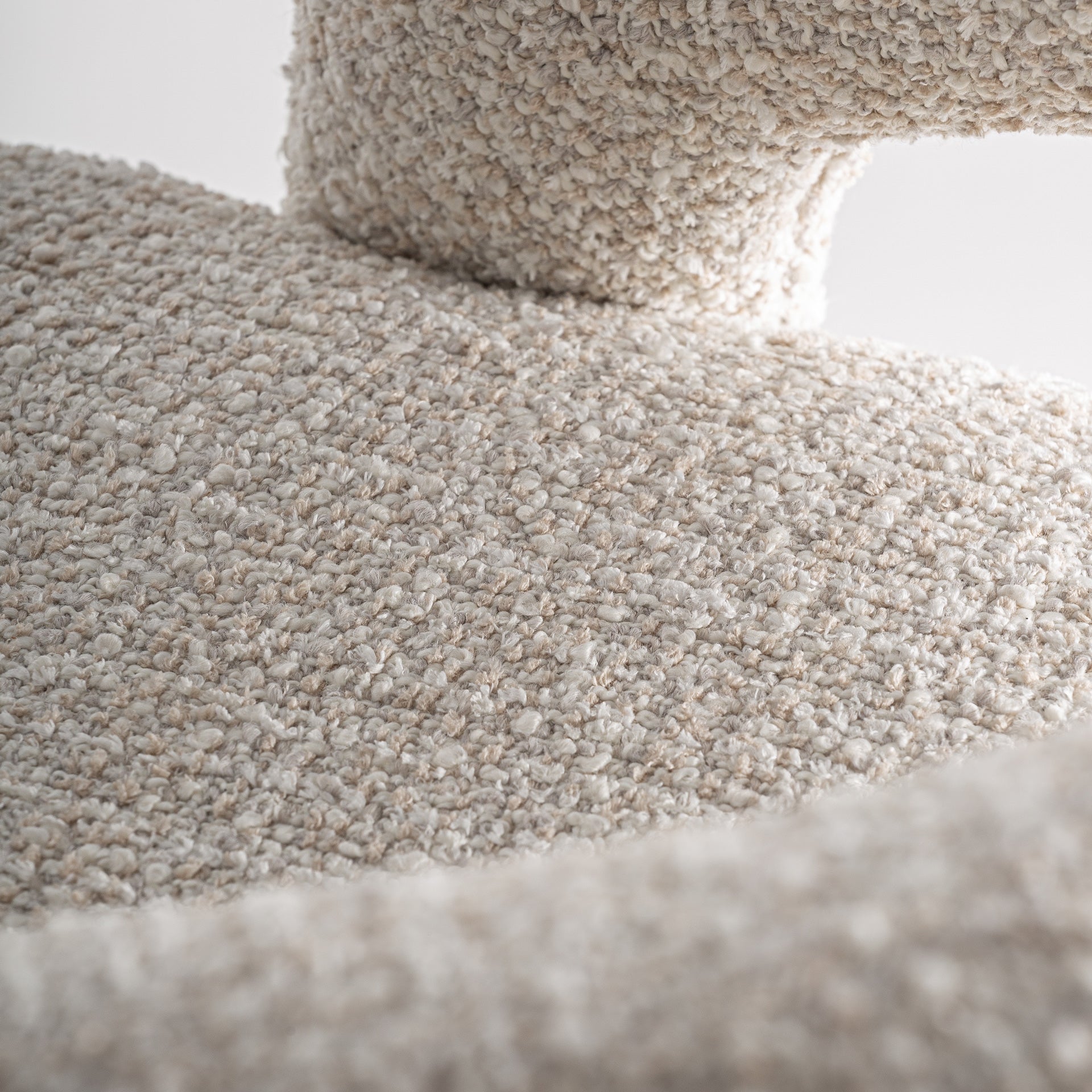 BESNE CHAIR