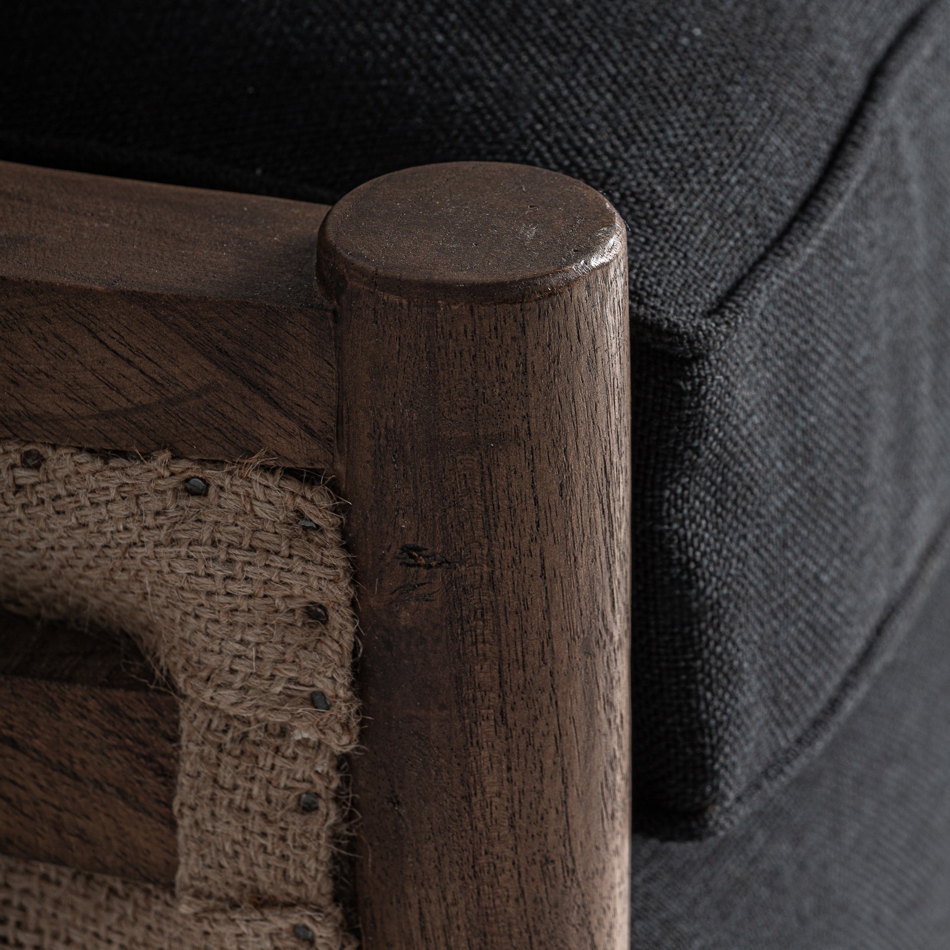 SEYCHES ARMCHAIR