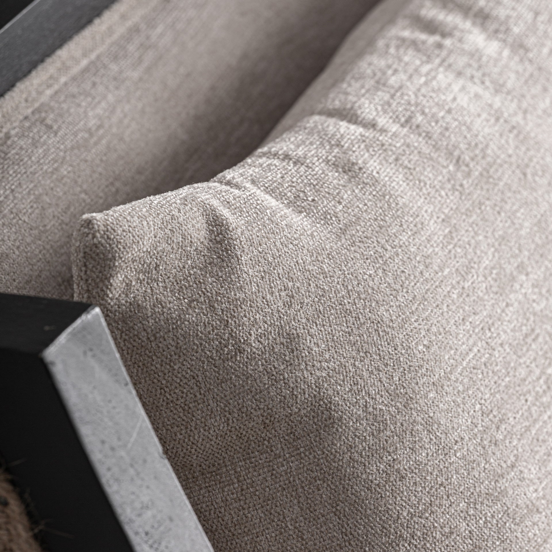 SEYCHES ARMCHAIR