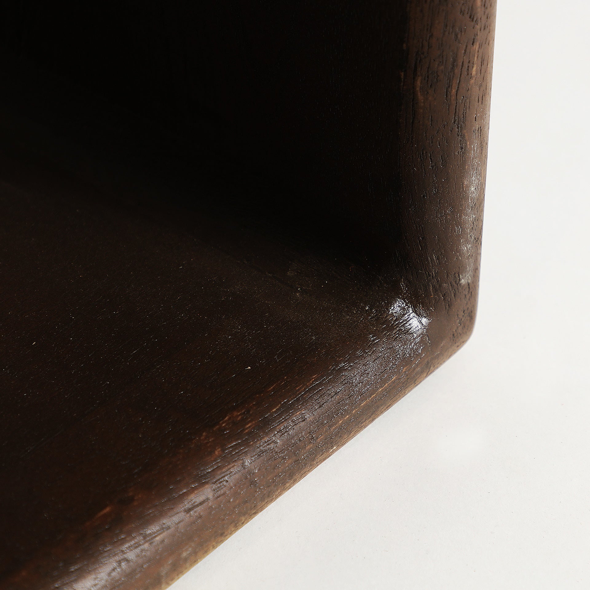 ARTIX SIDE TABLE