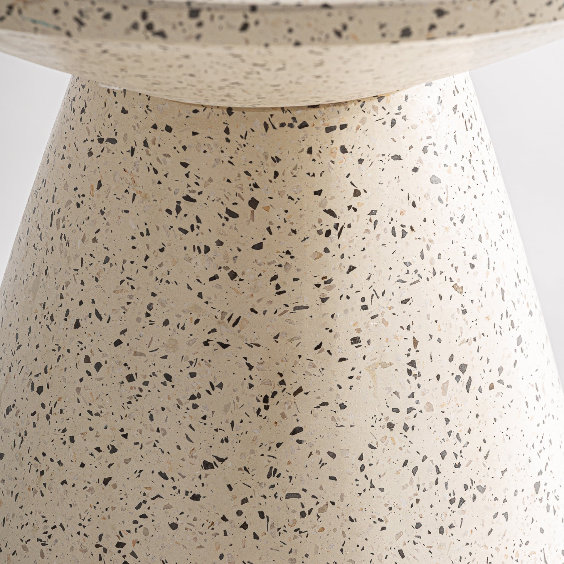 ZUKO SIDE TABLE