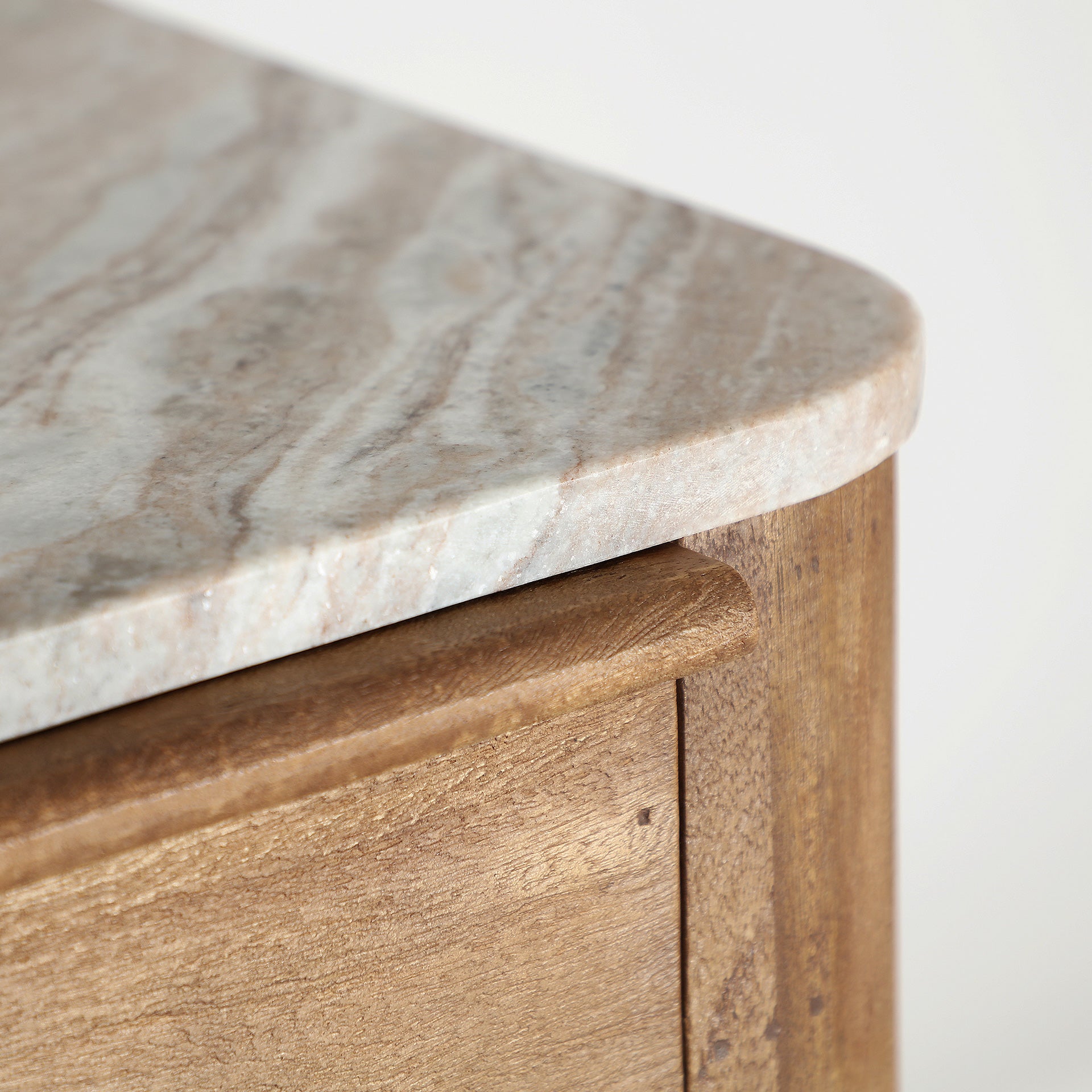 DROUX CHEST OF DRAWERS