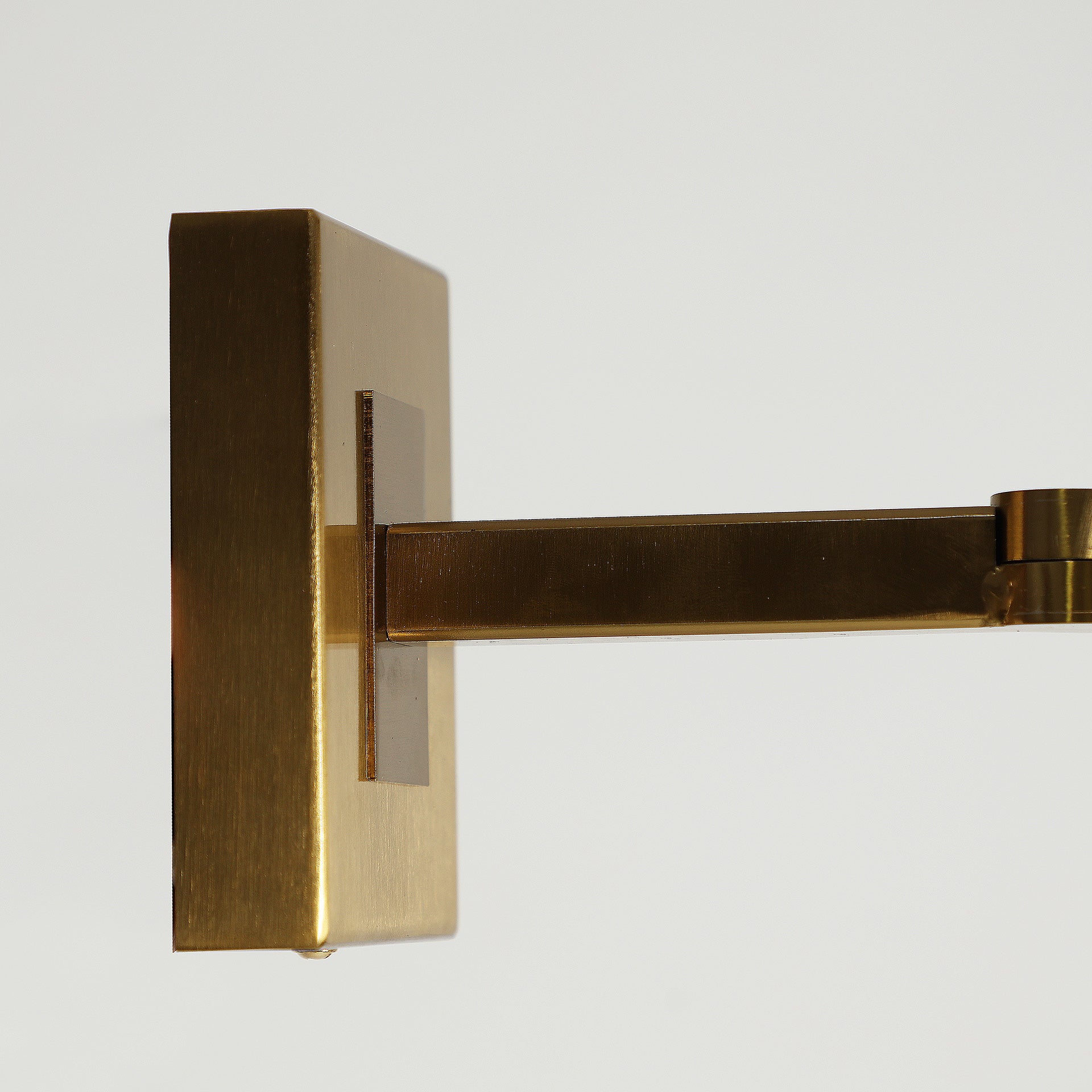 AMSTEG WALL LAMP