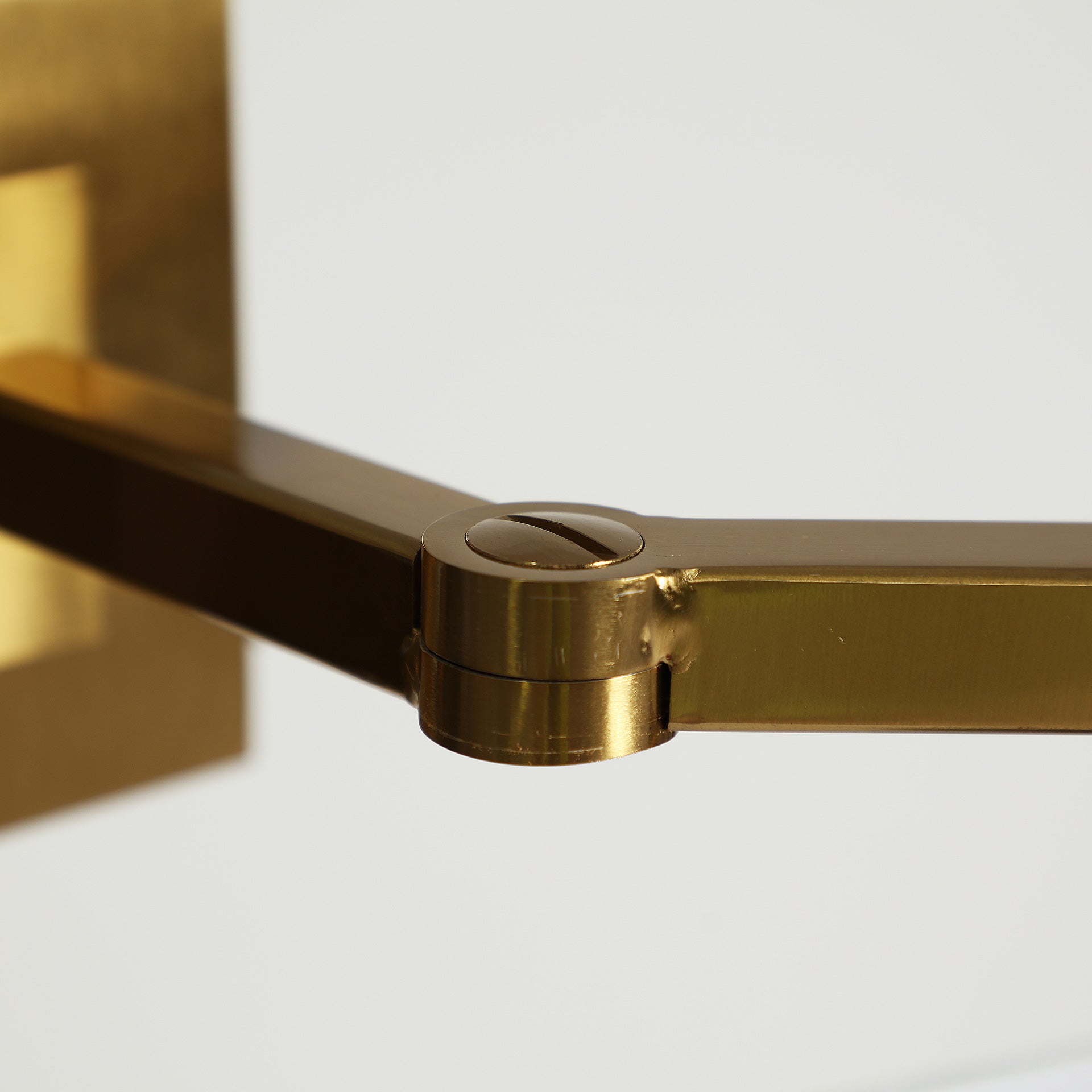 AMSTEG WALL LAMP
