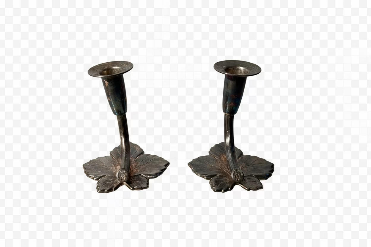 Suomalaiset vintagekynttilänjalat, 2 kpl – alpakkahopeaa, 10,2 cm