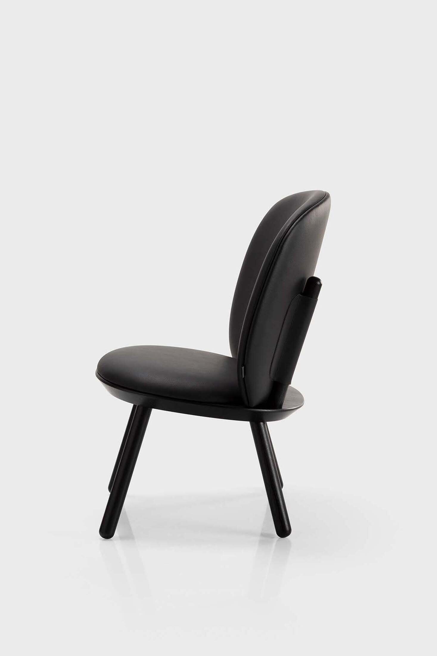 Naïve Low Chair Black Ash