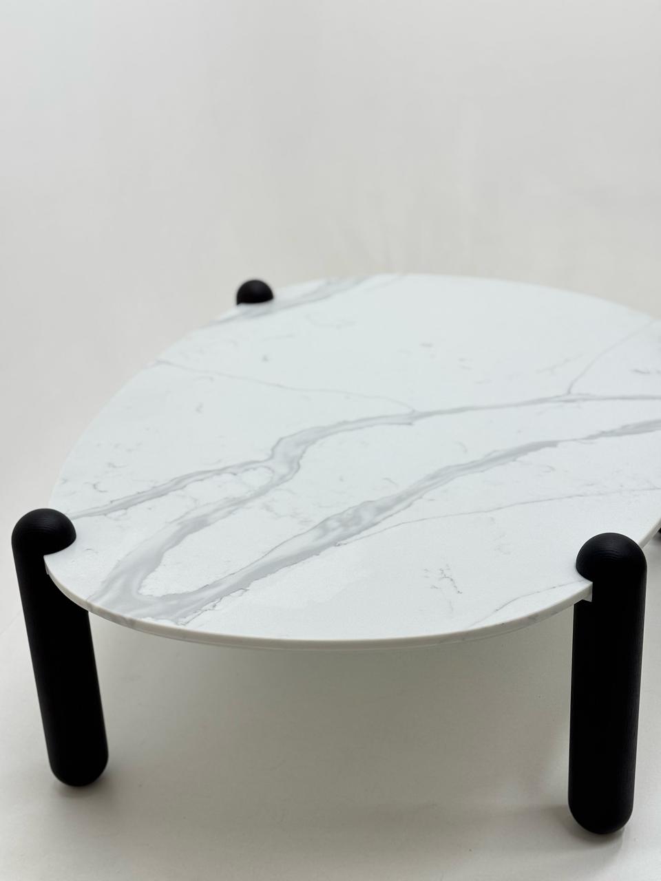 "Rakas ystävä" -pöytä – kauniisti maadoitettu