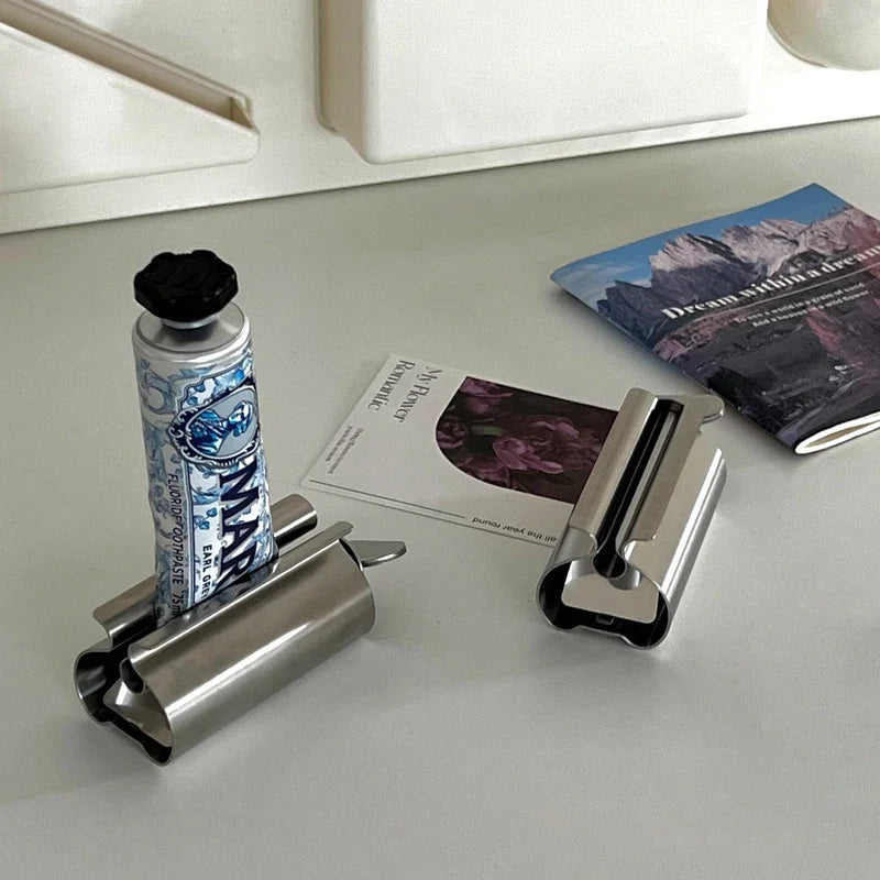 SteelRoll-hammastahnapuristin – Tyylikäs ja tehokas annostelija