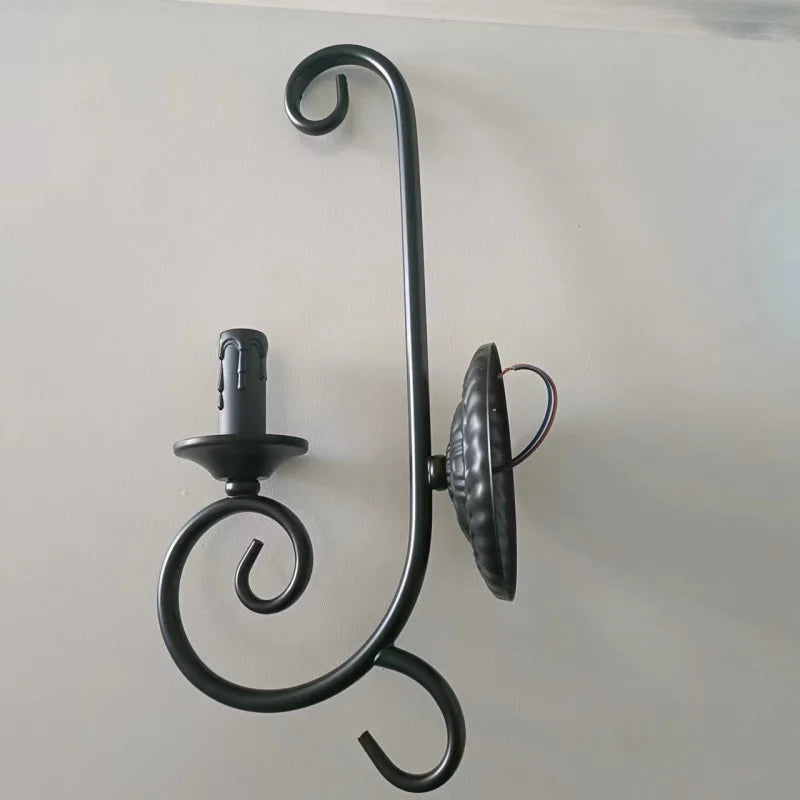 Hotellin pitkä lyhyt vintage-seinävalaisin