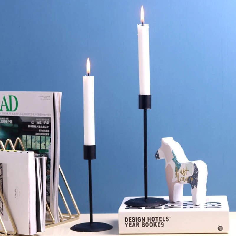 SkandiShop 2 kpl metallisia moderneja mustia kynttilänjalkoja